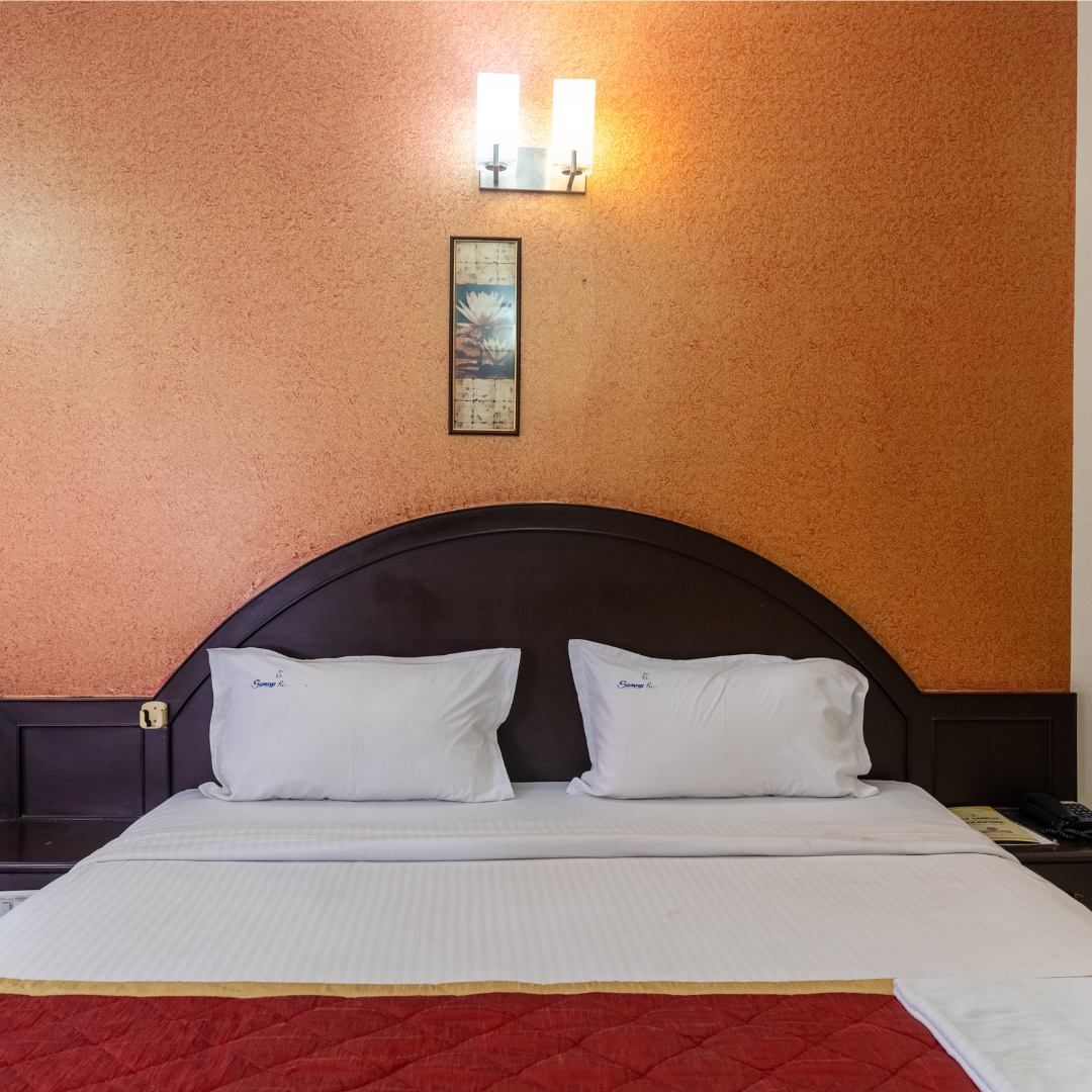 Superior Deluxe AC Room with King Bed & Balcony - Image 3